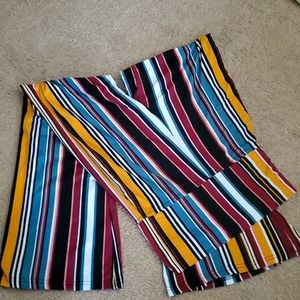 Bellbottom/ wide pant leg